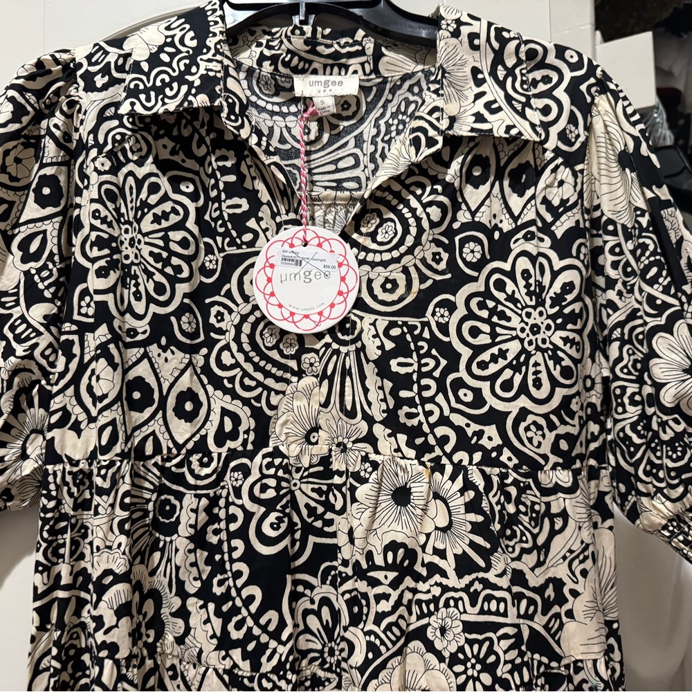 UMGEE- Size Small ๐ฏ Cotton dress. NWT Darling dress is a year around staple! - Picture 4 of 9